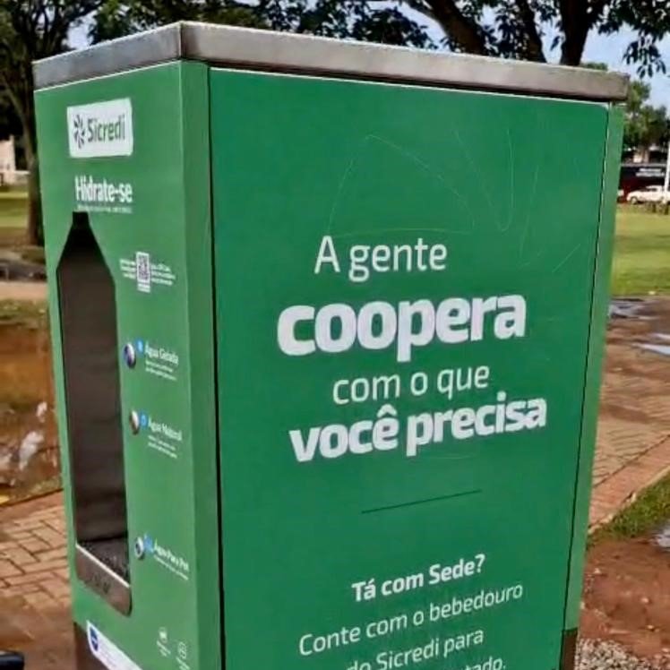 Sicredi União MS/TO e Oeste da Bahia instala bebedouro público na Lagoa Maior em Três Lagoas