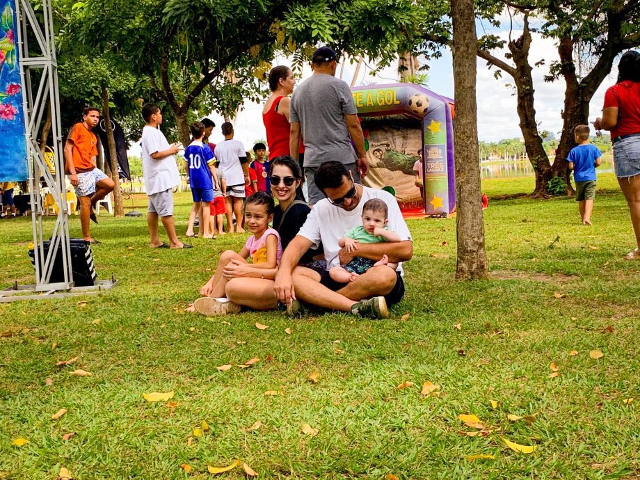 Novo Formato: Descubra os Food Trucks e Atrações Culturais do "A Rua É Nossa" deste ano