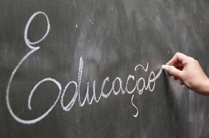 Prefeitura anuncia convocação de aprovados para contratação temporária na Educação
