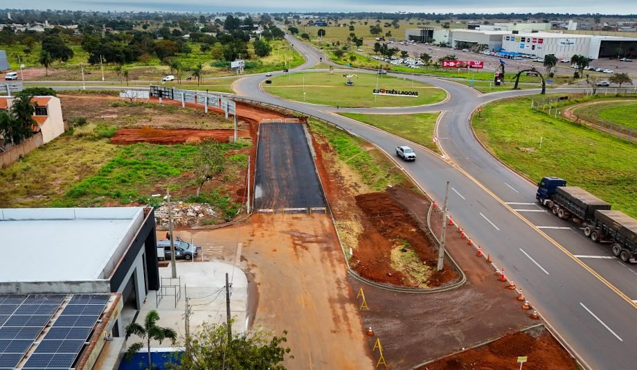 Prefeitura asfalta trecho da Rua João Maria Alves e cria novo acesso à BR-158