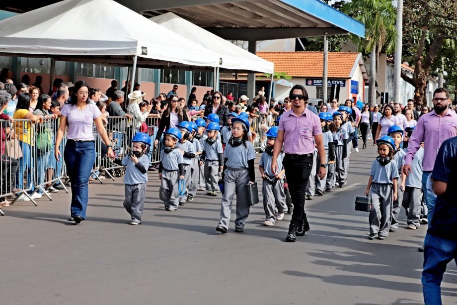 SEMED divulga ordem do desfile cívico e orientações aos participantes do aniversário de 111 anos de Três Lagoas