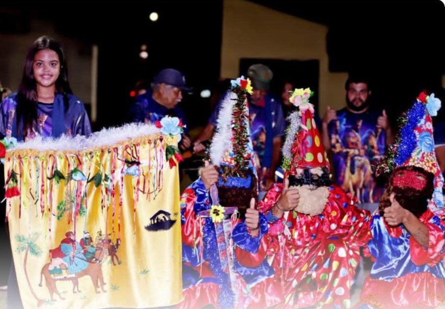 Companhia de Reis Estrela de Belém encerra decoração natalina e convida para a Folia de Reis