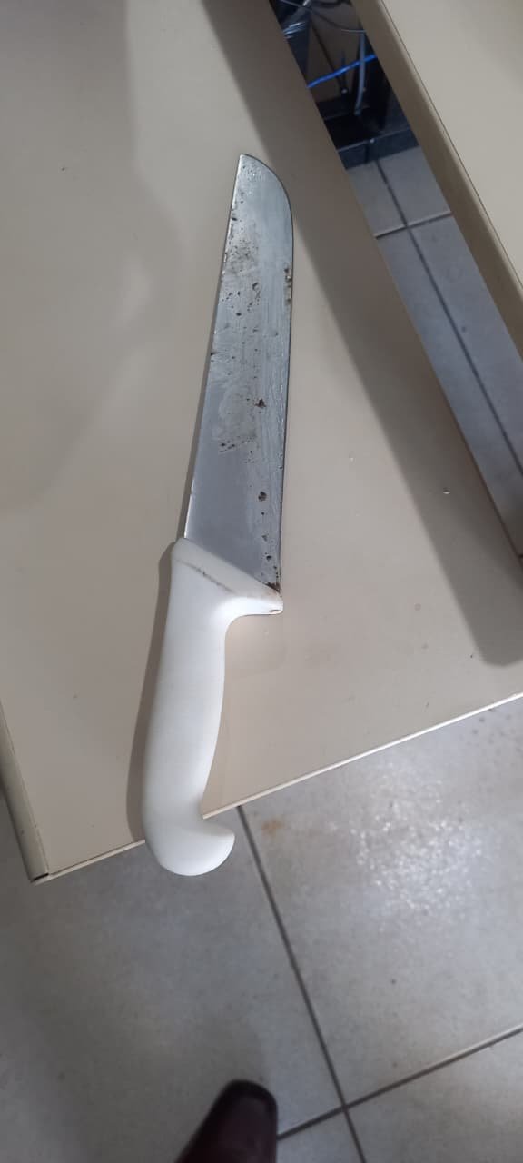 Discussão entre irmãos acaba em agressão com faca em restaurante de Três Lagoas