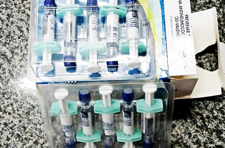 Nova vacina integrada ao SUS amplia o combate a doenças causadas pelo pneumococo, como pneumonia, meningite e otite