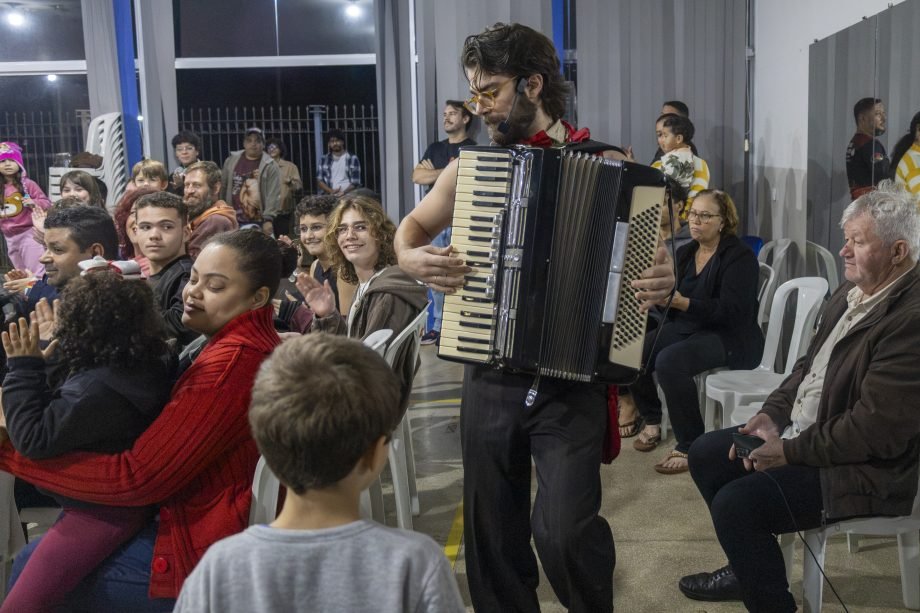 16ª temporada do Diversão em Cena começa com grande público em Três Lagoas