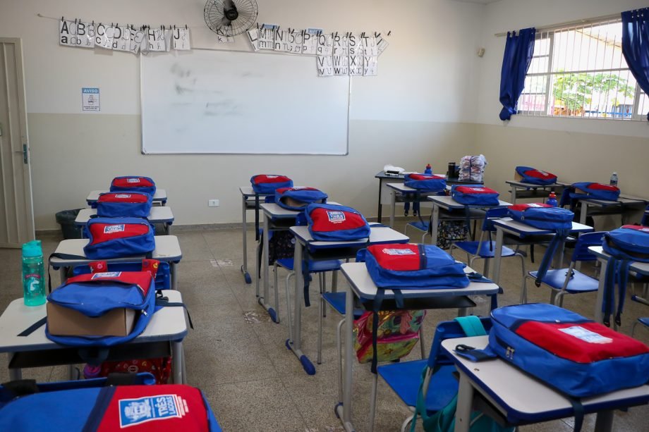 Retorno às Aulas nas Escolas Estaduais Será em 10 de Agosto, e Docentes se Preparam com Jornada Formativa