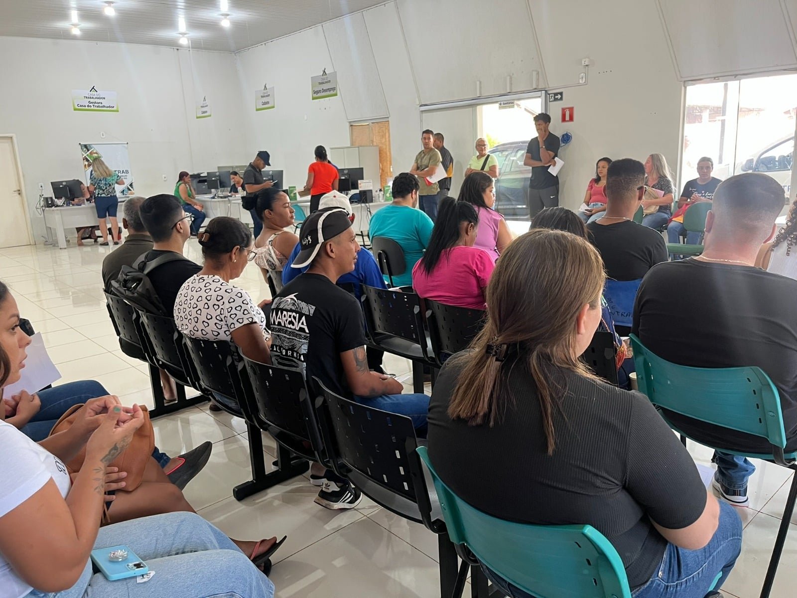 Casa do Trabalhador de Três Lagoas finaliza a semana com 235 vagas de emprego nesta sexta-feira