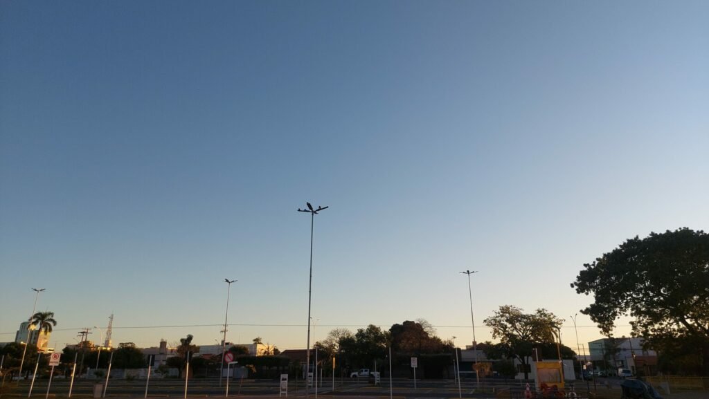 Calor intenso e baixa umidade marcam o domingo de Carnaval em Três Lagoas