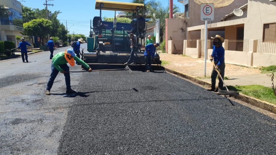 Prefeitura inicia nesta quinta (18) recapeamento de quase 2km em ruas do bairro Santos Dumont II