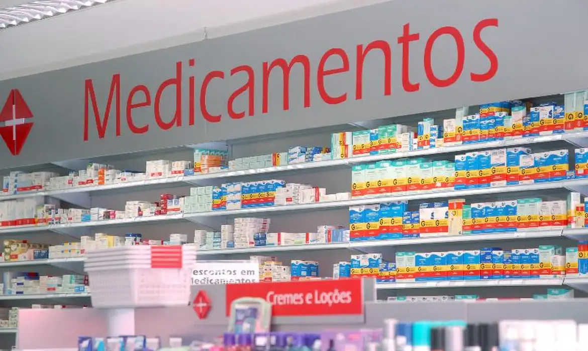 Farmácia Popular poderá oferecer exames e testes rápidos