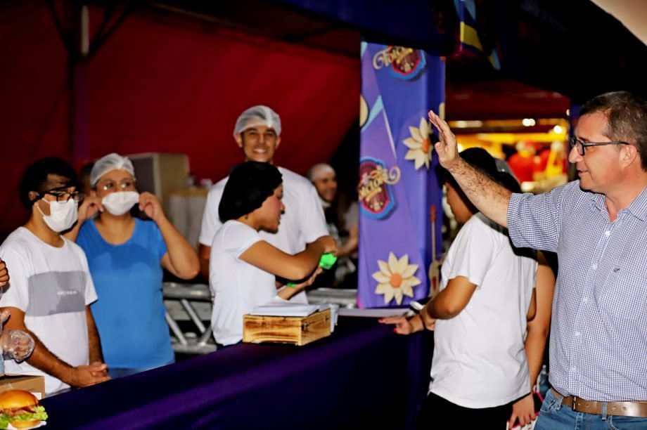 Prefeitura inicia consulta a associações e instituições para venda de alimentos na Festa do Folclore