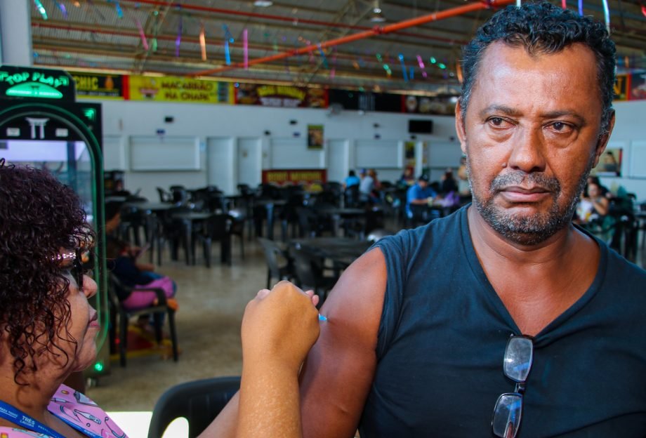 Feira Central terá vacinação contra a gripe para pessoas com mais de 12 anos neste sábado (20)