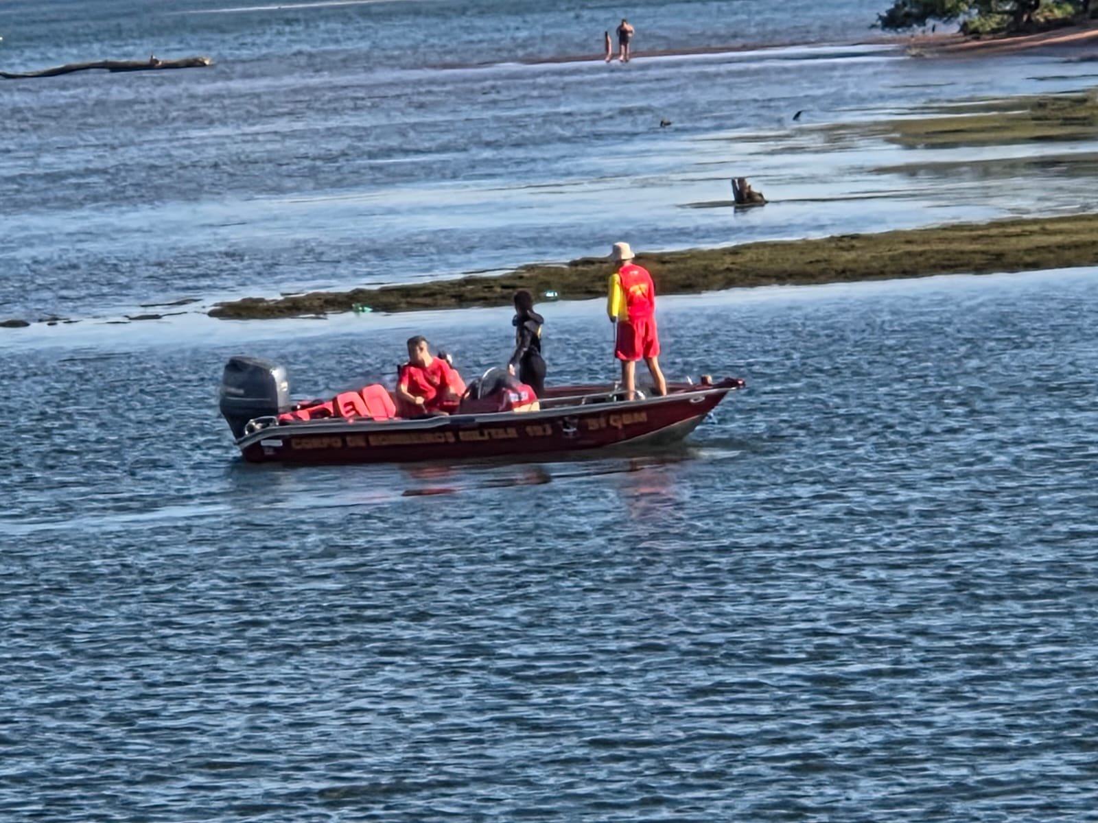 Corpo de Bombeiros é acionado para ocorrência de afogamento na cascalheira em Três Lagoas