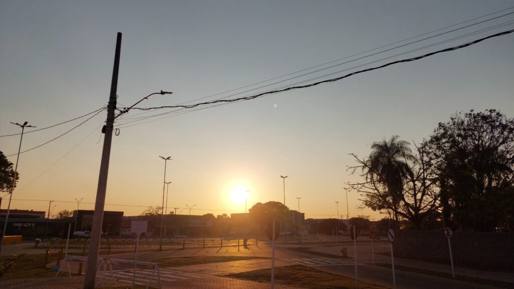 Três Lagoas: Março inicia com sol e chance de chuva