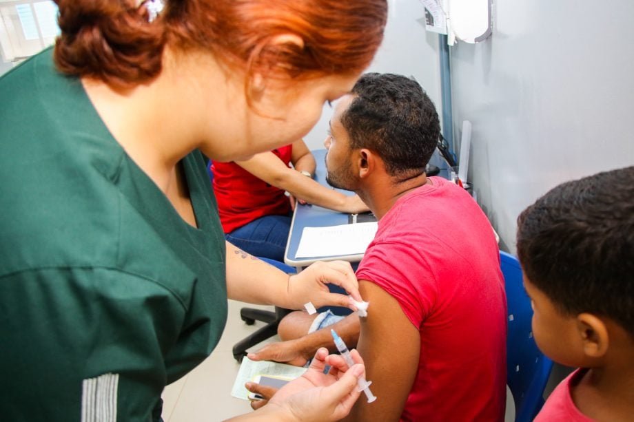 Três Lagoas esgota doses da vacina da gripe e aguarda novo lote do estado