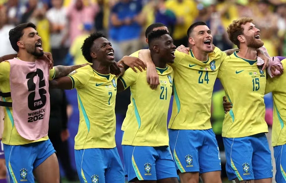 Seleção Brasileira supera o Japão de virada e assegura sua vaga nas oitavas da Copa do Mundo